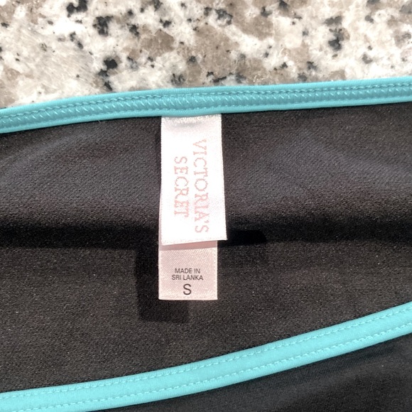 👙 New Victoria’s Secret Size Small Bikini Bottoms 👙 - Picture 2 of 9